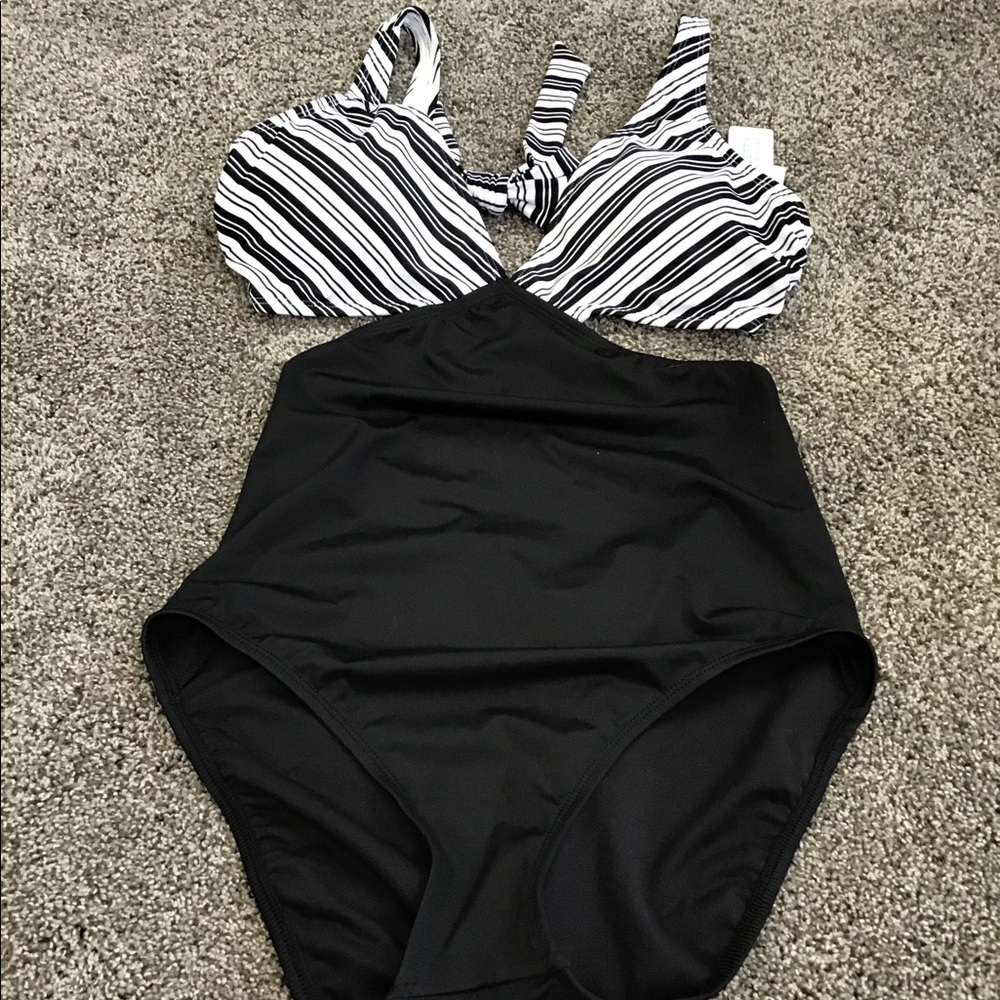 Beach Betty by Miracle Brands 1-Pc Swimsuit - Sz L